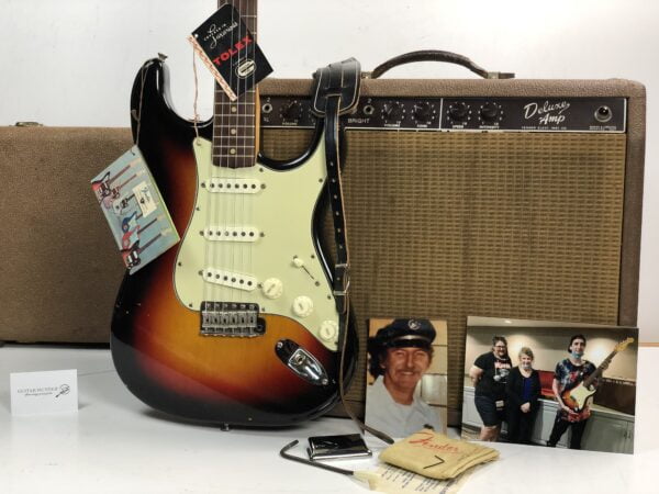 1963 Fender Stratocaster In Sunburst - 1962 Fender Deluxe Amp 1 1963 Fender Stratocaster