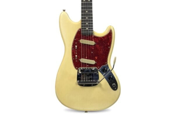 1966 Fender Mustang - olympisk hvid 1 1966 Fender Mustang