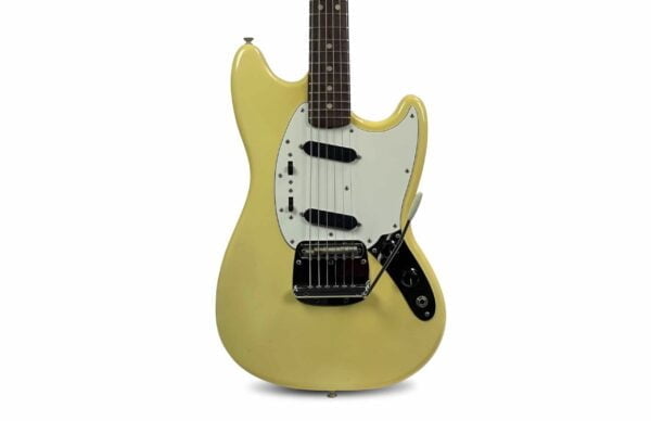 1976 Fender Mustang - White 1 1976 Fender Mustang