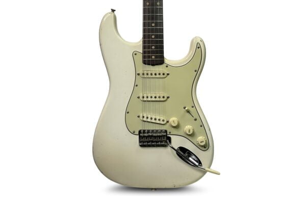 1962 Fender Stratocaster - Olympic White 1 1962 Fender Stratocaster