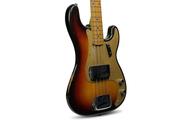 1958 Fender Precision Bass i Sunburst 1 1958 Fender Precision Bass