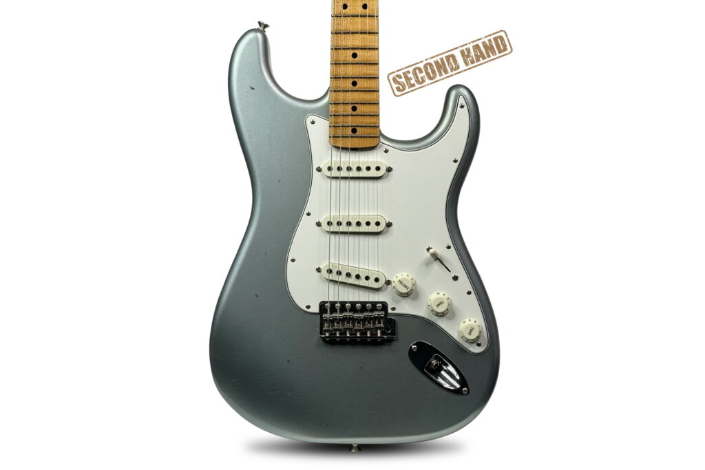 Fender Custom Shop 1965 Stratocaster Journeyman Relic Cc - Faded/Aged Blue Ice Metallic 1 Fender Custom Shop